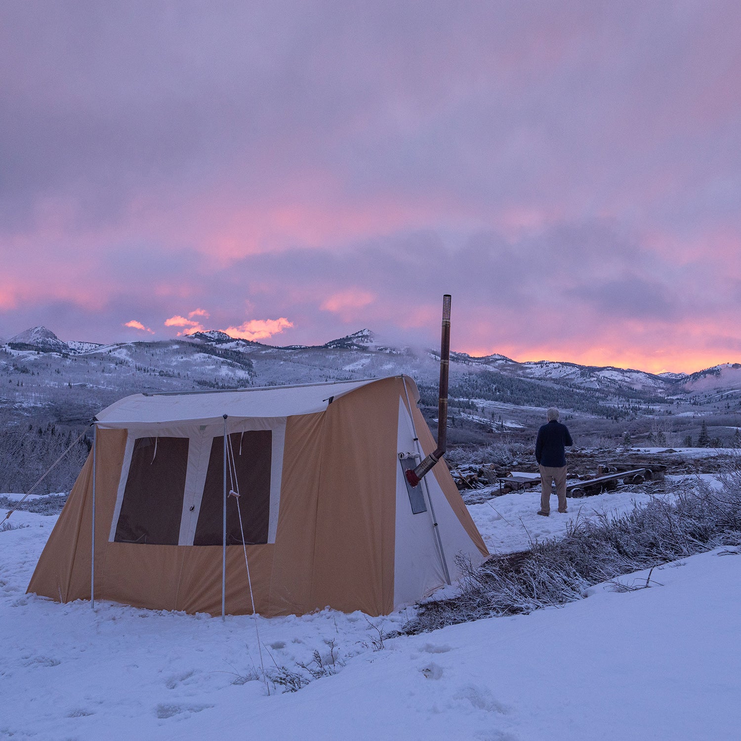 Woodlander - Medium | Springbar® Hot Tent Bundle – Winnerwell